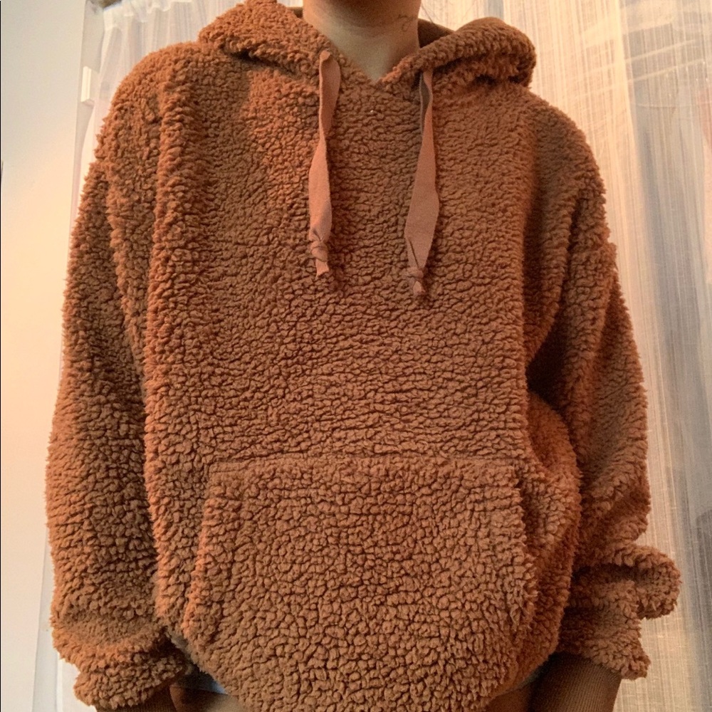 AMERICAN EAGLE oversized sherpa hoodie in honey